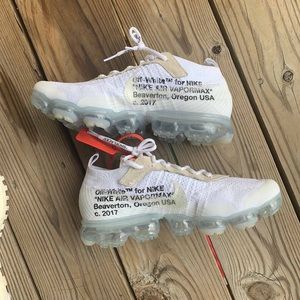 Nike off white vapormax